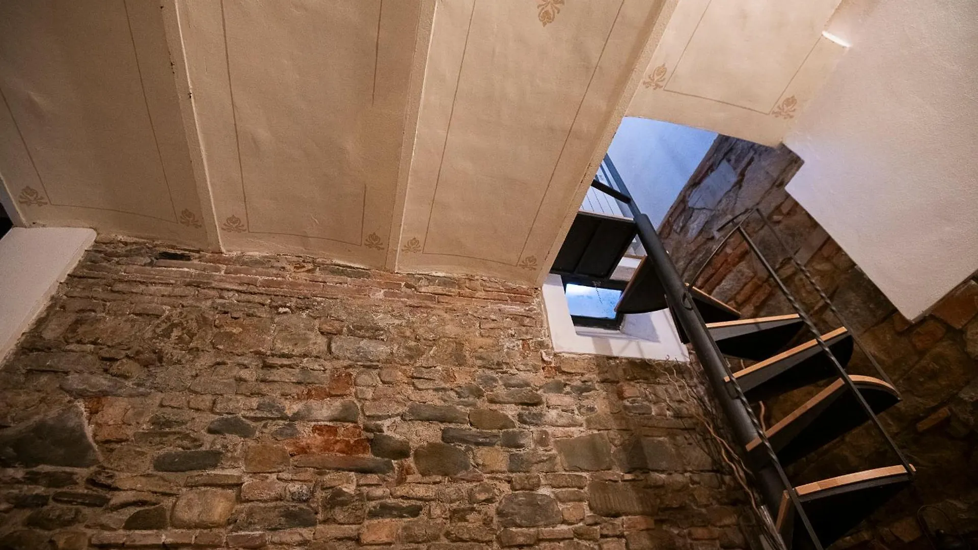 Relaxing Place In Oltrarno Florence Apartment